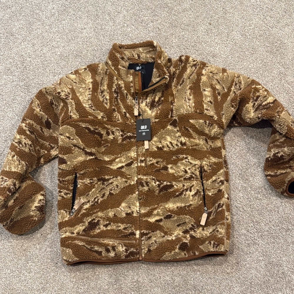 Qilo Desert Tiger Sherpa